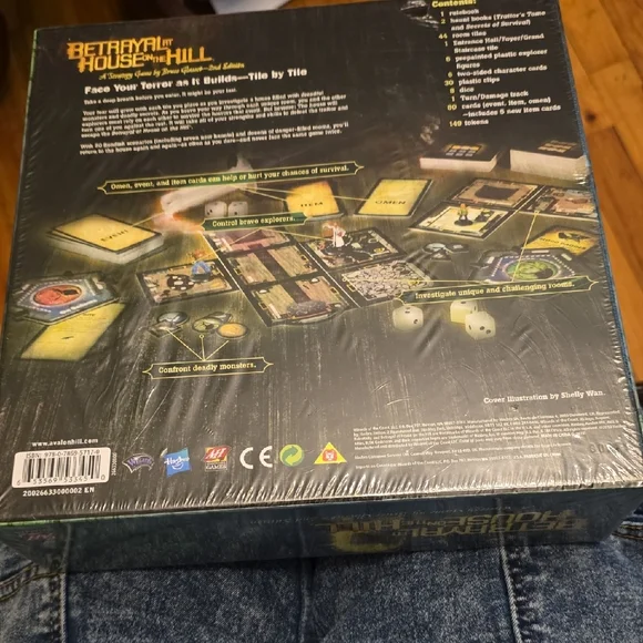 Green Black and Yellow Haunted House Board Game - Picture 4 of 8